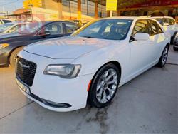 کرایسلەر 300